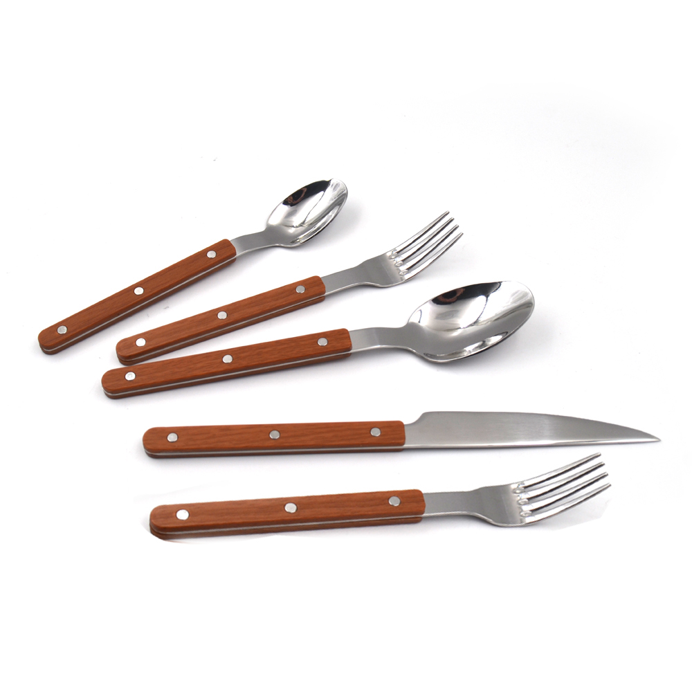 Durable stainless steel cutlery set